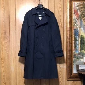 DSCP All Weather Man’s Coat with Belt and Removable Liner Size 46L Dark Blue